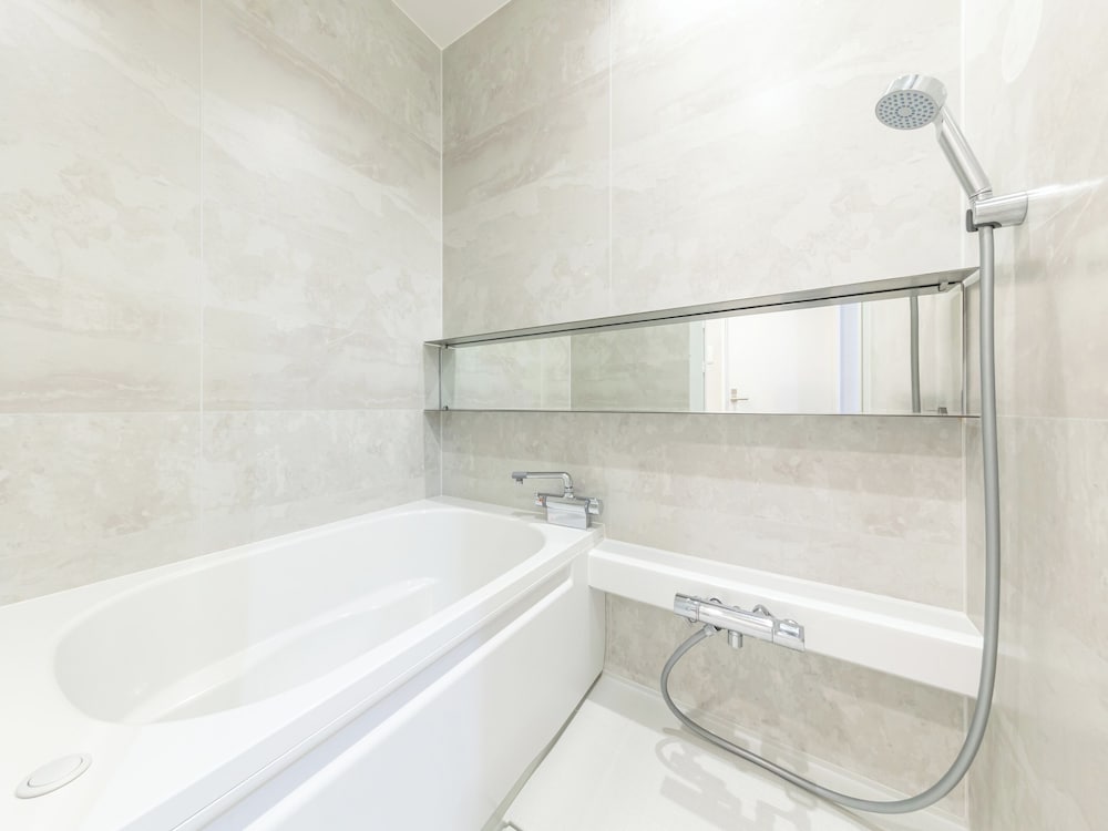 [最上階オーシャンビュー] デラックスツイン バスルーム0 | Wan's Resort 城ヶ崎海岸