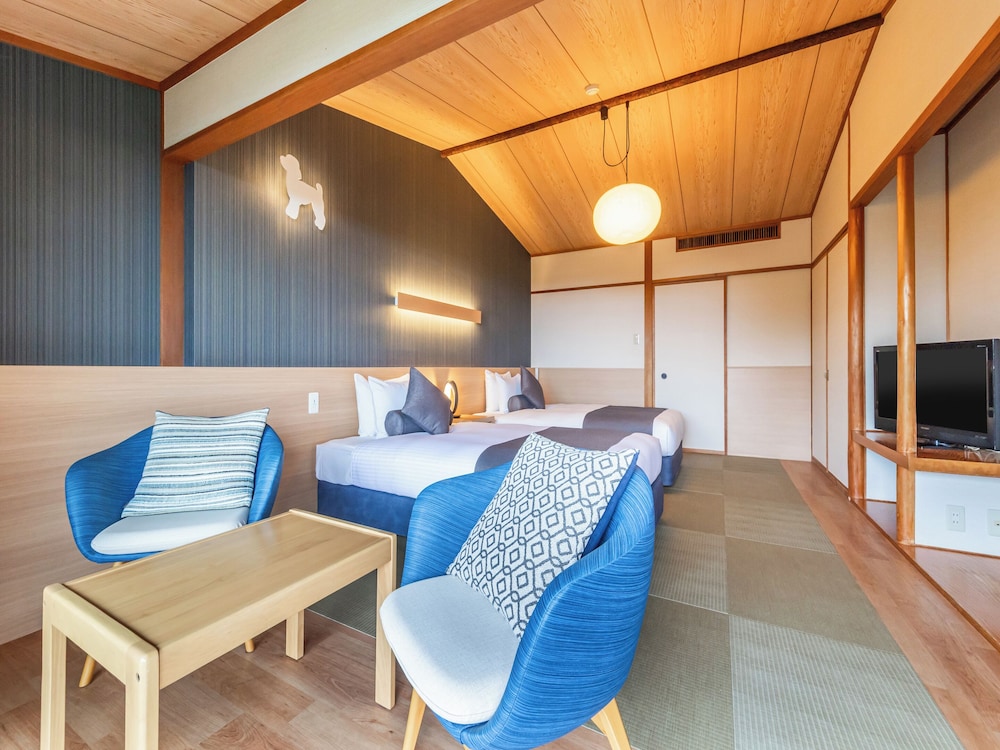 [最上階オーシャンビュー] 和モダンツイン 客室2 | Wan's Resort 城ヶ崎海岸