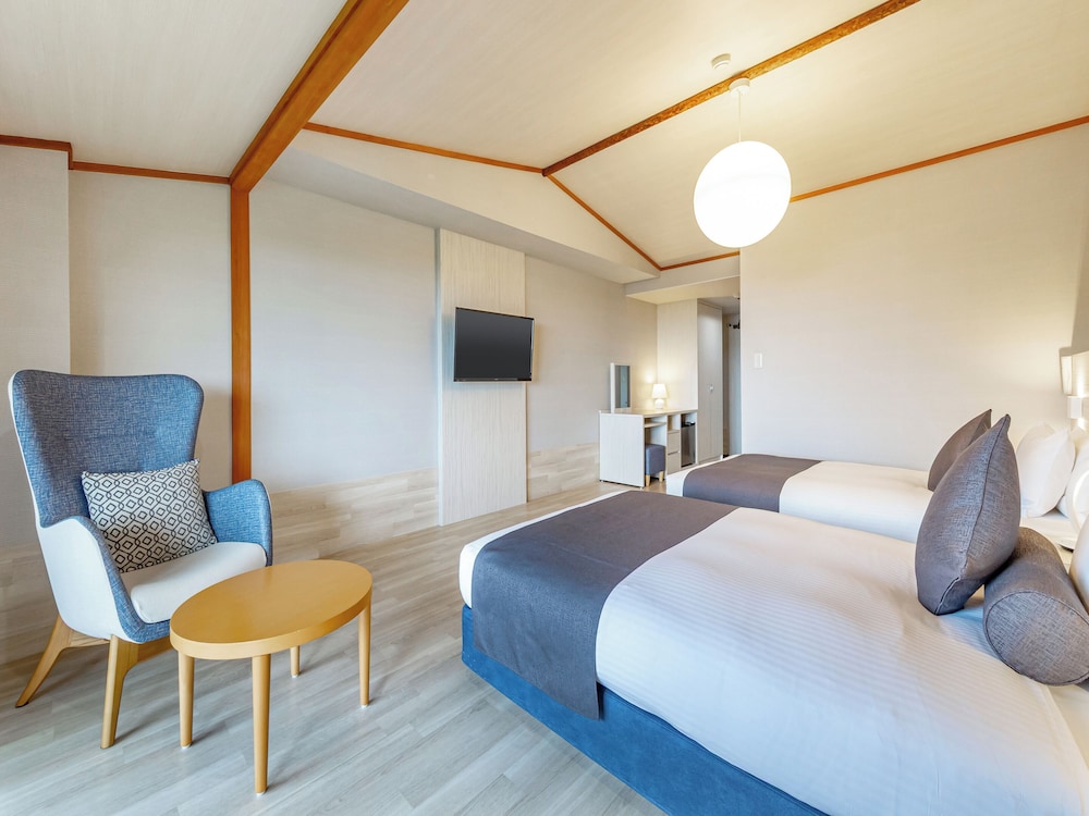 [最上階オーシャンビュー] デラックスツイン 客室2 | Wan's Resort 城ヶ崎海岸