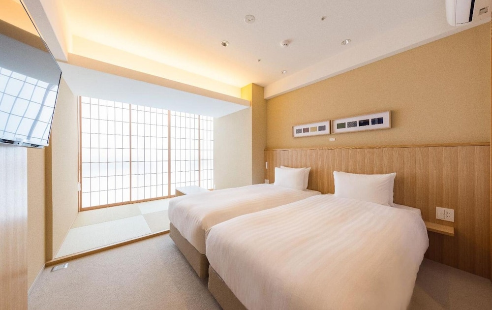 デラックス トリプルルーム 客室2 | 9 Hotel Hakata