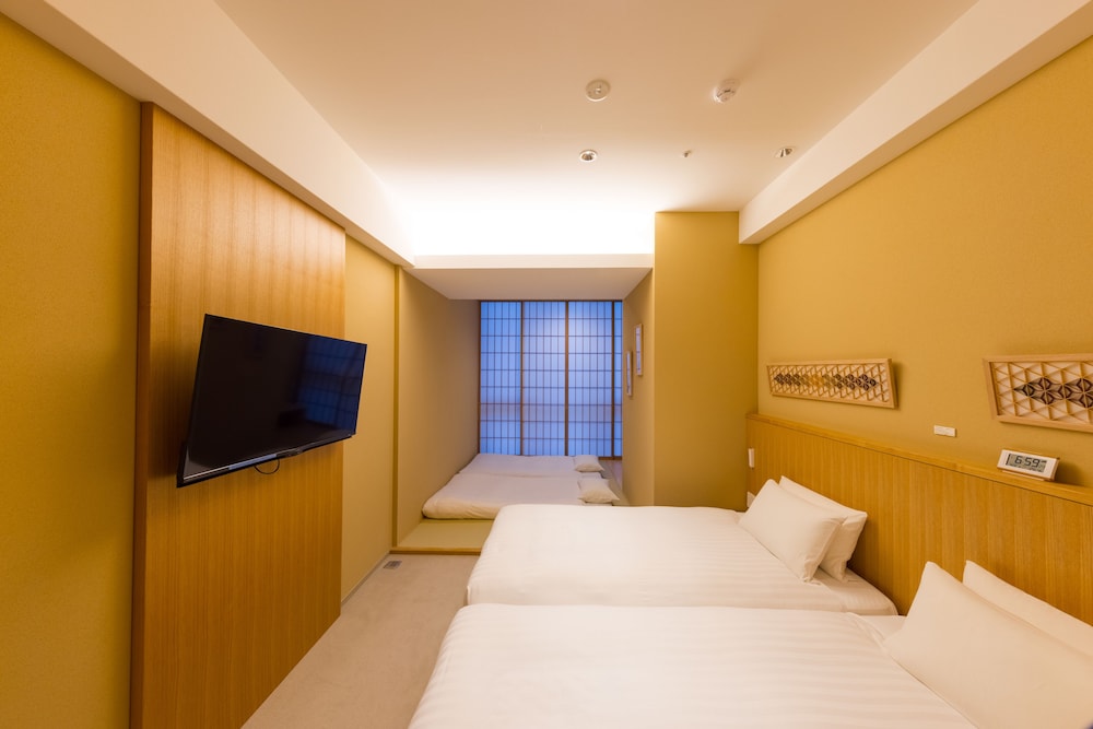 プレミア フォースルーム 客室3 | 9 Hotel Hakata