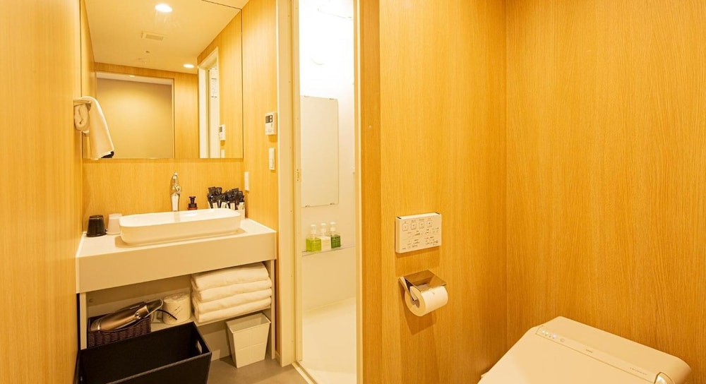 スーペリア ダブルルーム バスルーム1 | 9 Hotel Hakata