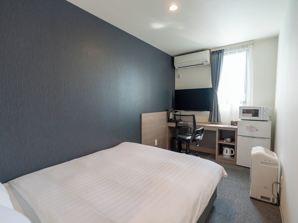 ダブルルーム (23時以降のチェックインはできませんのでご注意ください) | HOTEL R9 The Yard 佐野天神