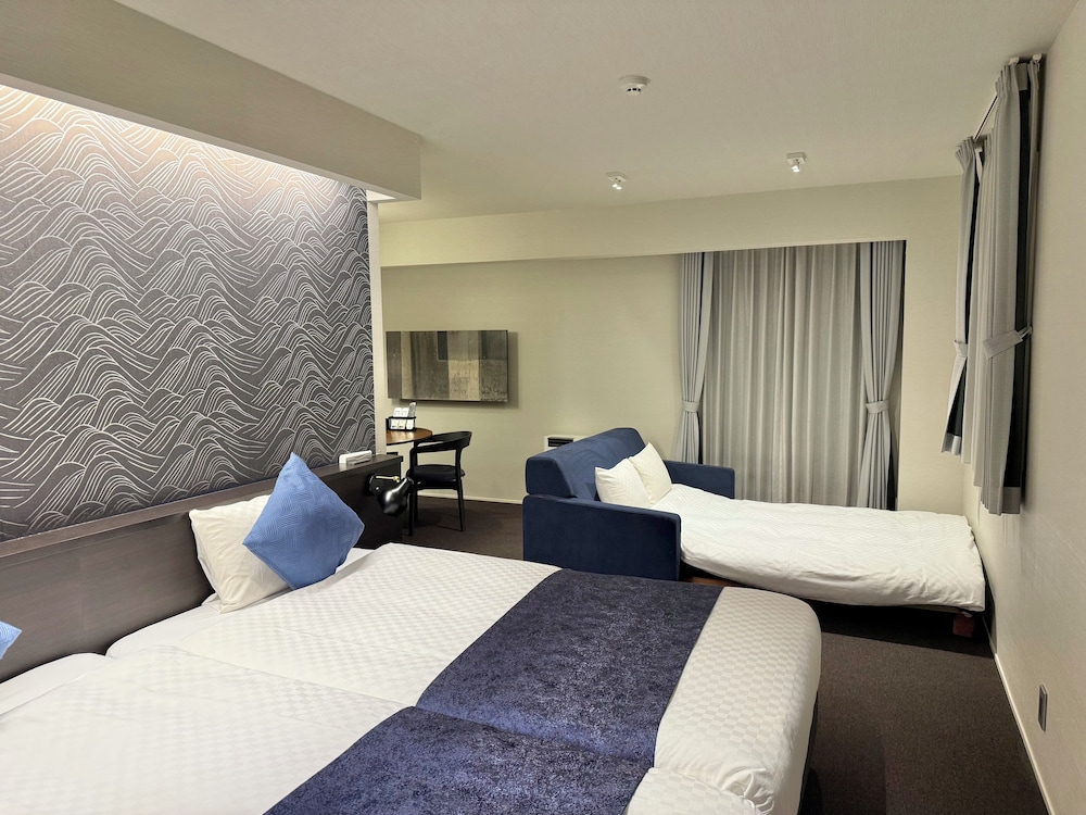 ラグジュアリー ツインルーム エキストラベッド0 | HOTEL MASTAY 神宮道