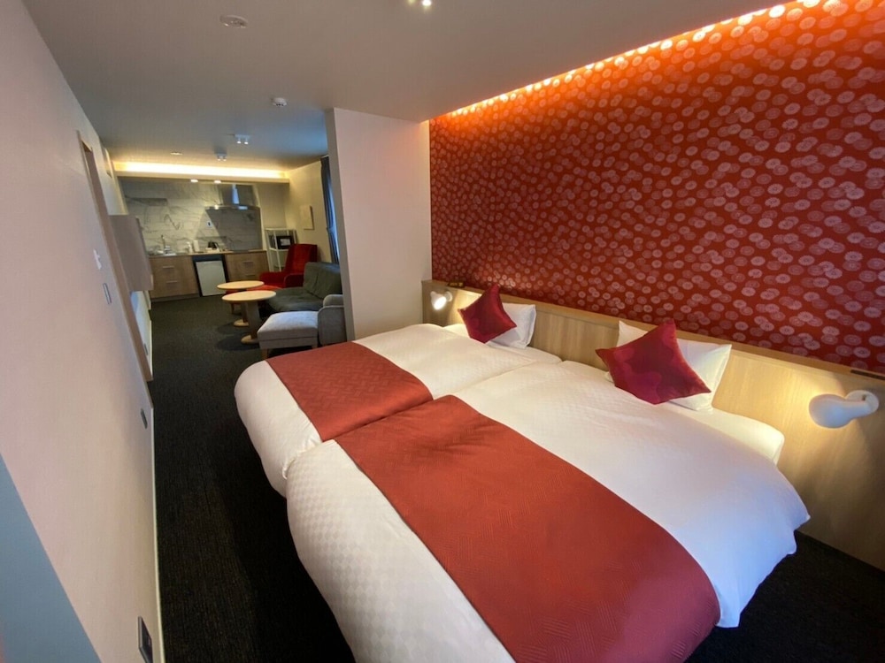スタンダードツインルーム(2人用ソファベッド付き) 客室1 | HOTEL MASTAY 神宮道