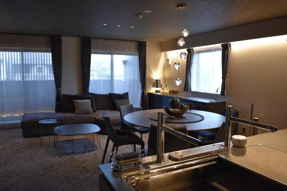 クワッドダブルベッドスイート 客室1 | HOTEL MASTAY 神宮道