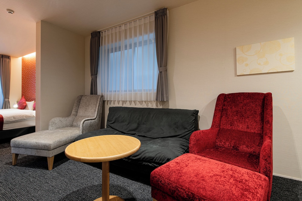 スタンダードツインルーム(2人用ソファベッド付き) 客室7 | HOTEL MASTAY 神宮道
