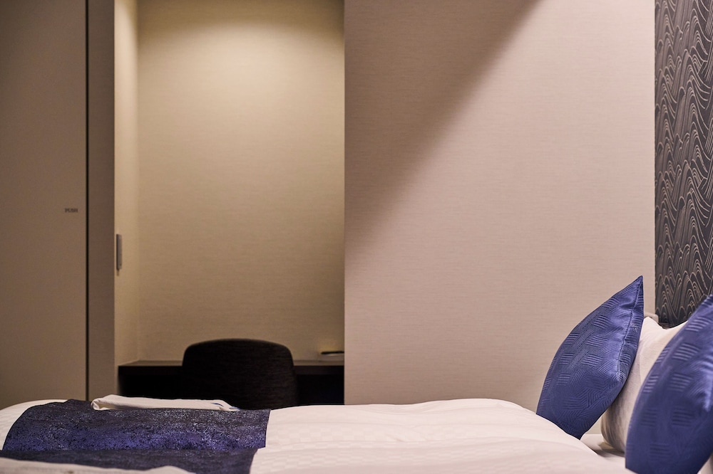 ラグジュアリー ツインルーム 客室9 | HOTEL MASTAY 神宮道