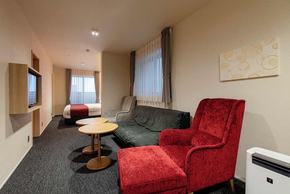 スタンダードツインルーム(2人用ソファベッド付き) 客室9 | HOTEL MASTAY 神宮道