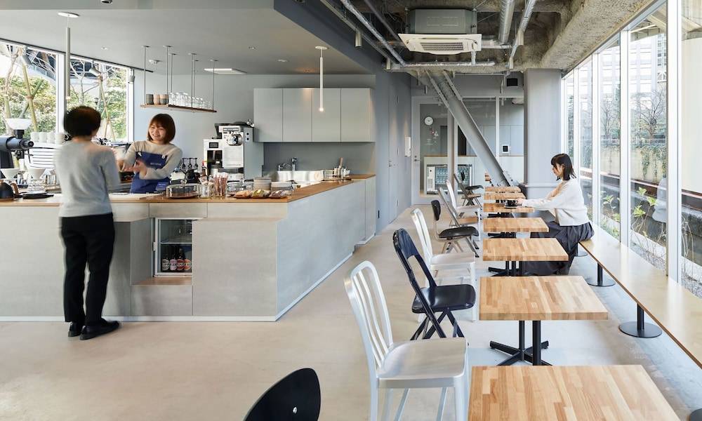 コーヒーショップ1 | ナインアワーズ水道橋