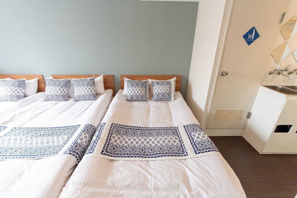 トリプルルーム 4階部屋 客室2 | LUANA Nakano