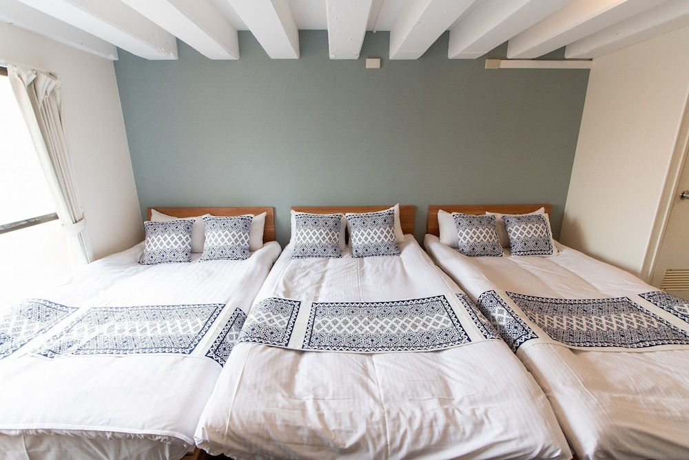 トリプルルーム 4階部屋 客室3 | LUANA Nakano