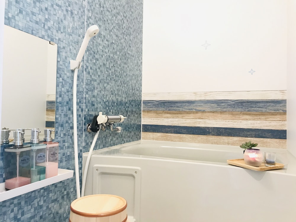 ジュニア ルーム バスルーム1 | B&B Plus + Shooting Star