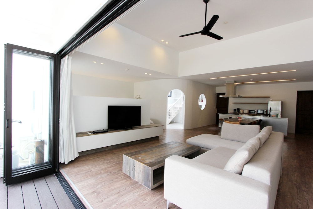 メインイメージ | The Stella Hamahiga