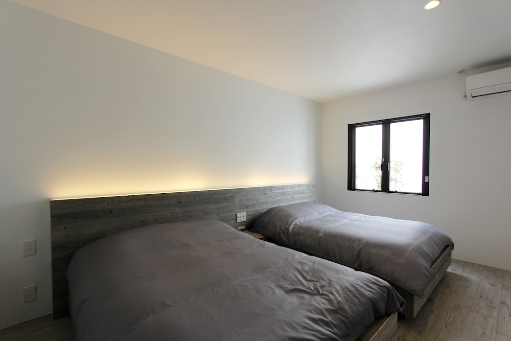 客室1 | The Stella Hamahiga