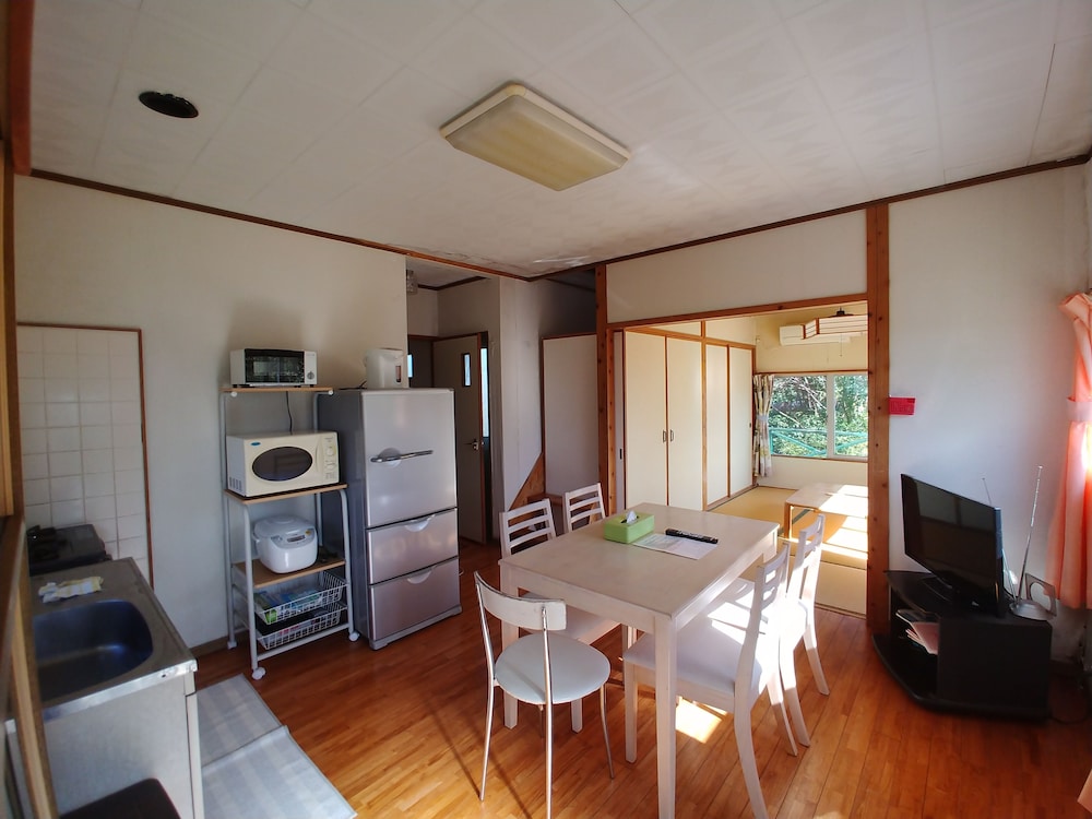 三角屋根 客室3 | コテージ キャナック
