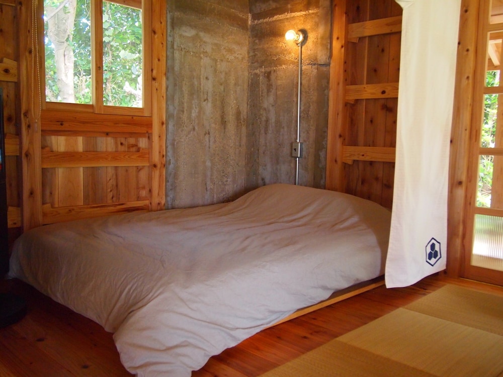 古民家 一棟貸し 客室2 | フクギに囲まれた家 SAVANGI/さばんぎ沖縄古民家