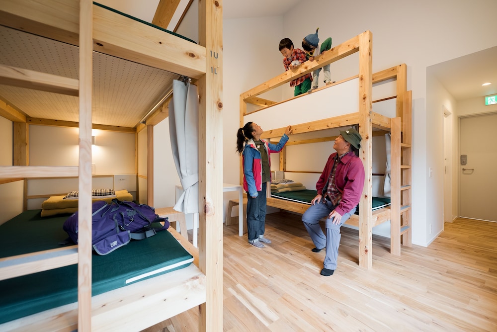 ファミリー ルーム 客室1 | Mt.Takao Base Camp