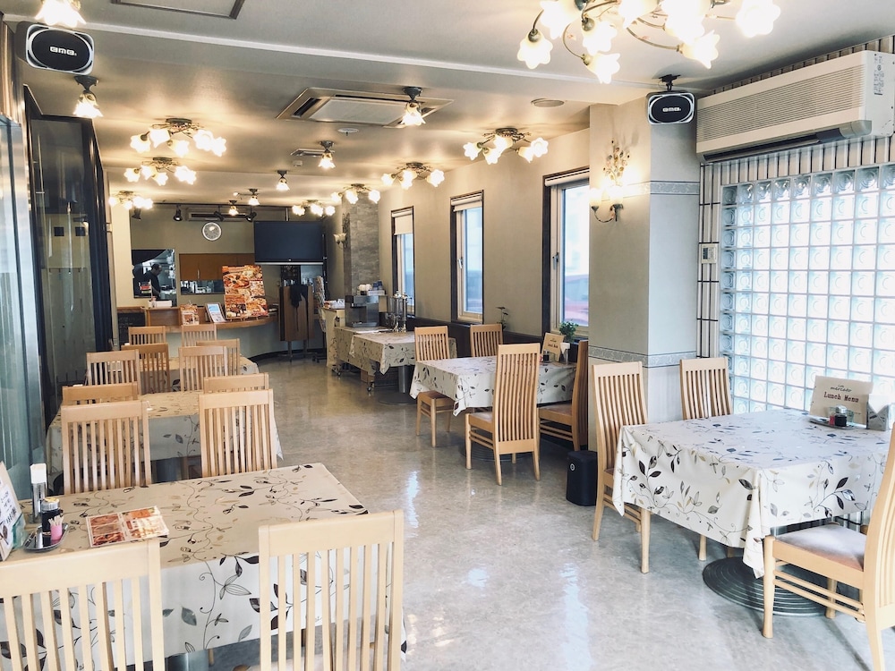 朝食スペース1 | ホテル ニューホワイトハウス