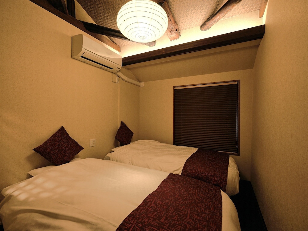 京町家一棟貸 客室13 | 紡 堀川吉文字