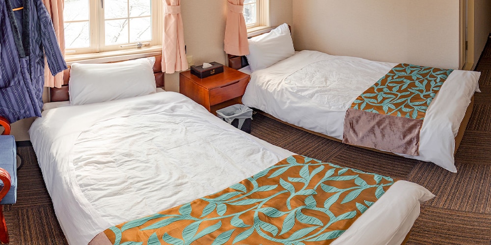 ツインルーム 客室1 | 白馬サンバレーホテル