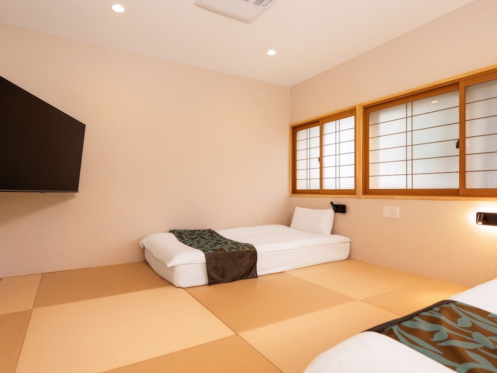 ファミリー ダブルルーム 客室4 | 白馬サンバレーホテル