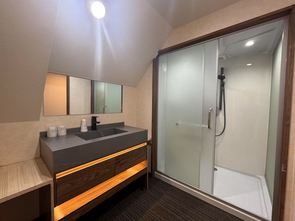 コンフォート ルーム リゾートビュー バスルーム1 | 白馬サンバレーホテル