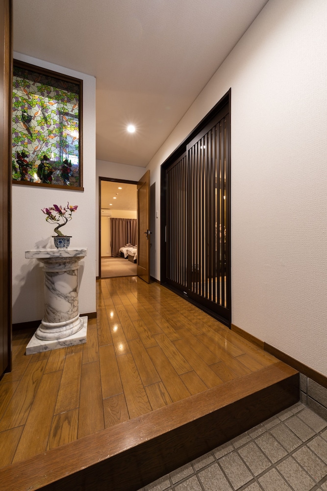 内部エントランス1 | 白樺の宿 阿倍野