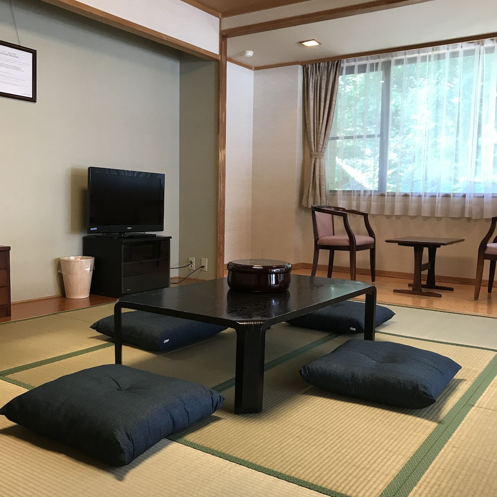 和室 共用バスルーム マウンテンビュー 客室4 | レイクサイド日光