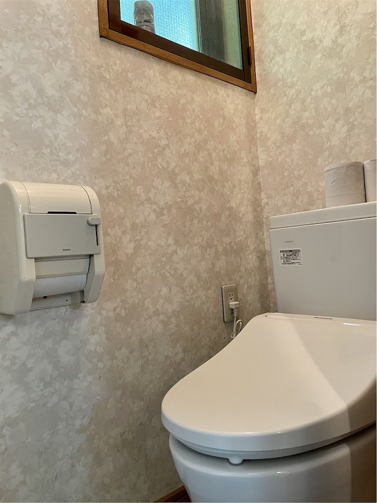 和室 共用バスルーム マウンテンビュー 客室の設備とサービス5 | レイクサイド日光