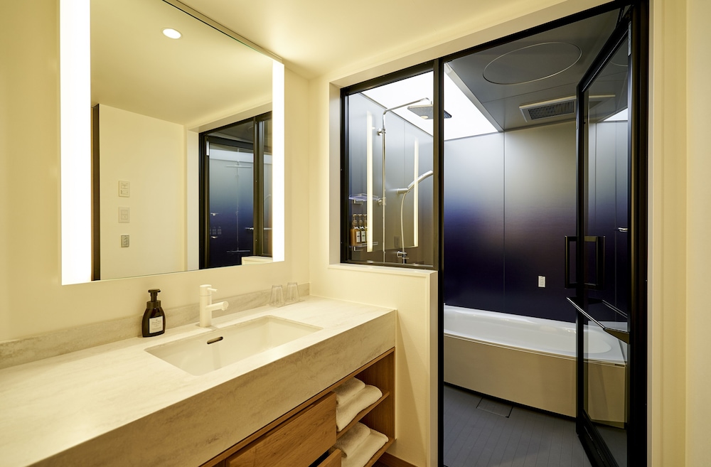 プレミアムデラックスツイン 禁煙 バスルーム9 | タッセルホテル 三条白川