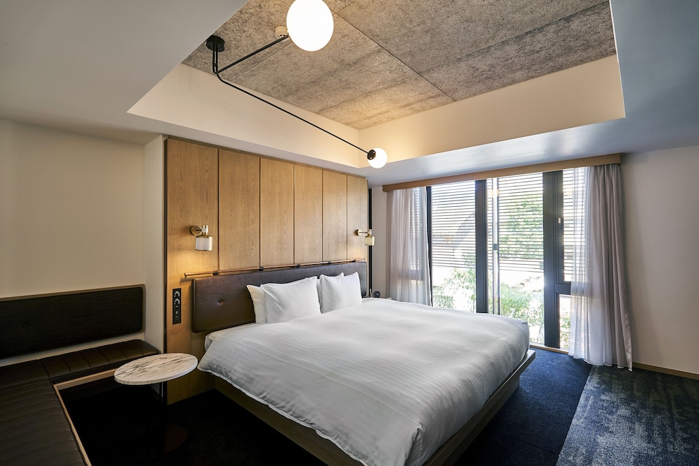 デラックスダブル 禁煙 客室0 | タッセルホテル 三条白川