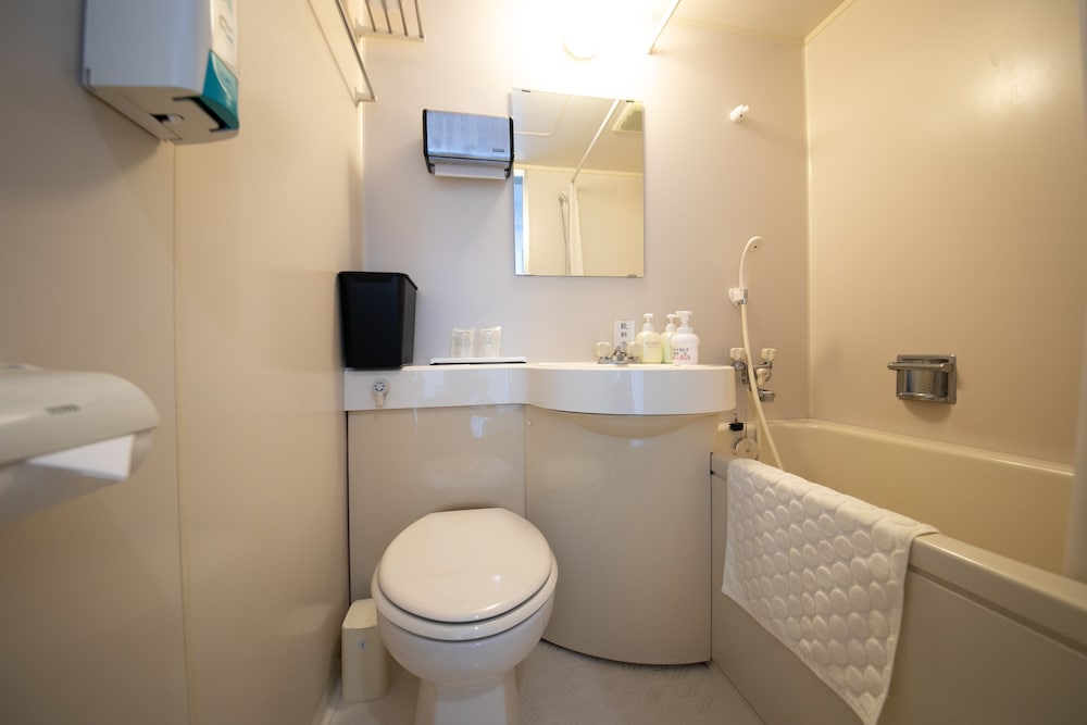 和室 7.5畳 バスルーム0 | おおむたハイツ