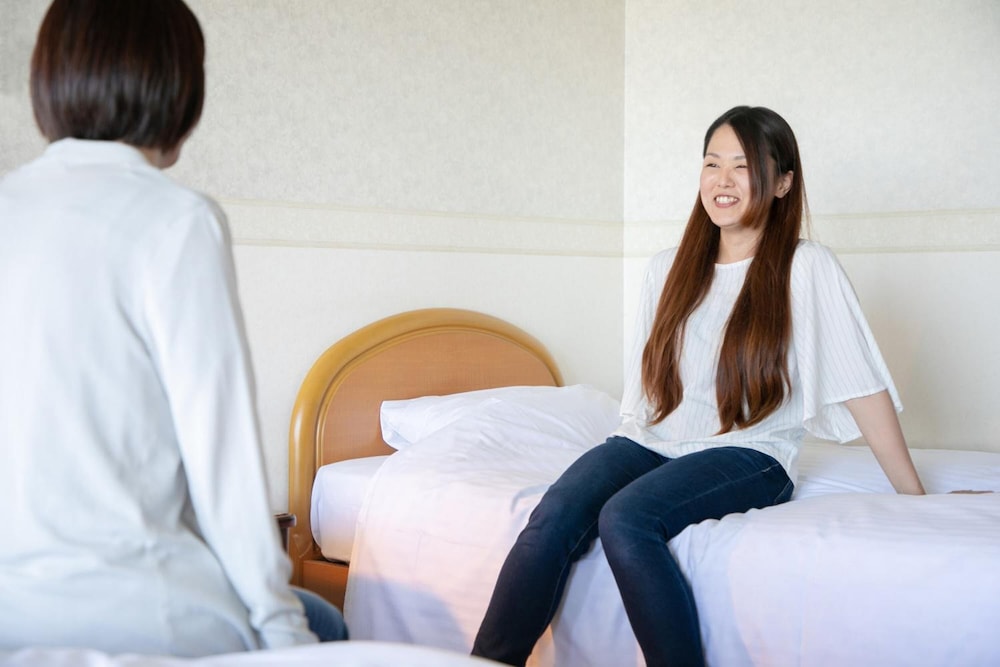 ツインルーム 客室3 | おおむたハイツ