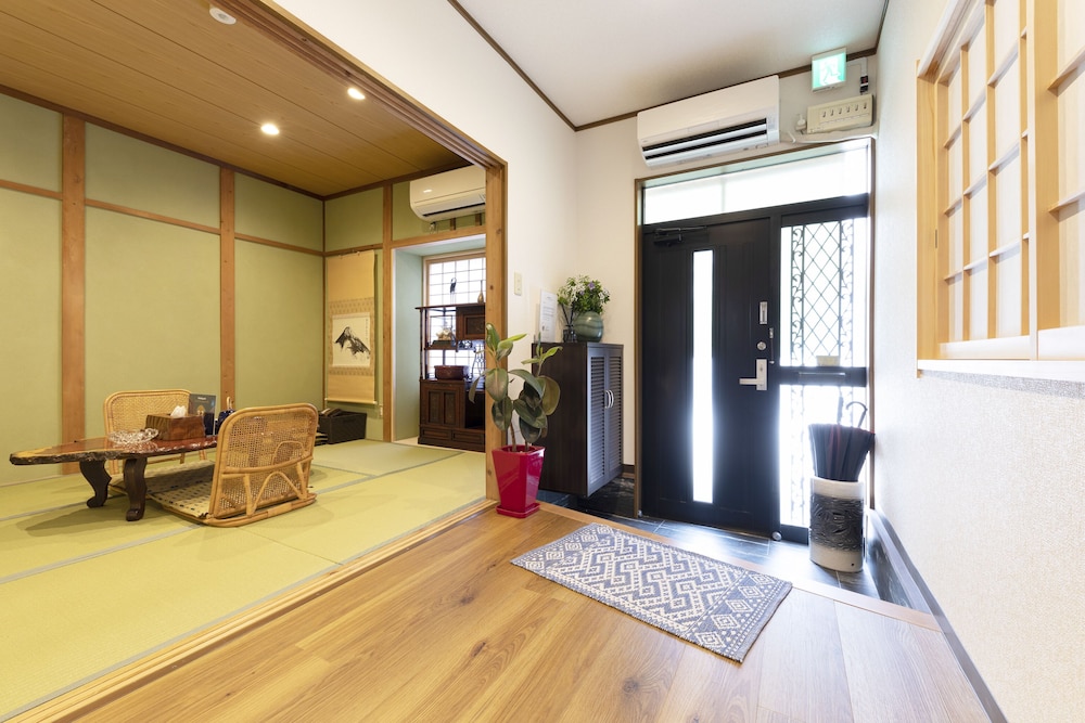 内部エントランス1 | 白樺の宿 上本町