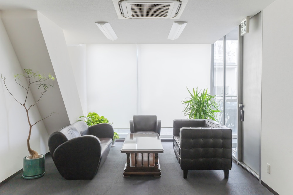 スタンダード ファミリールーム リビング エリア0 | 広島ゲストハウス Nice Day