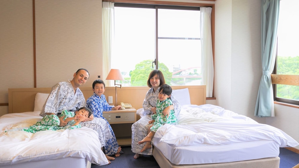 ツインルーム 客室1 | 筑後船小屋 公園の宿