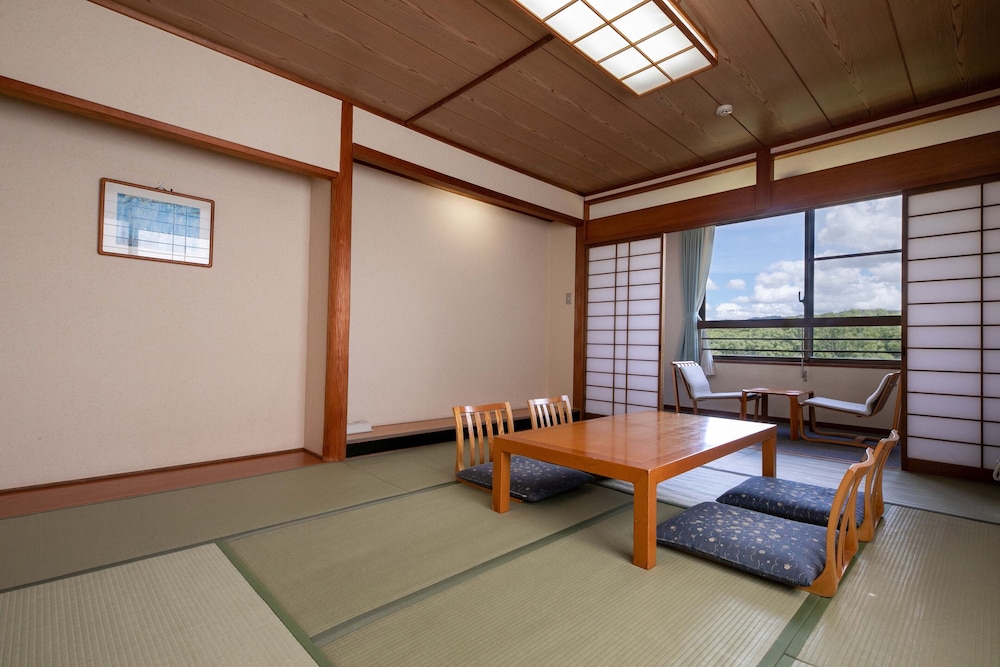 和室8帖 客室3 | 筑後船小屋 公園の宿