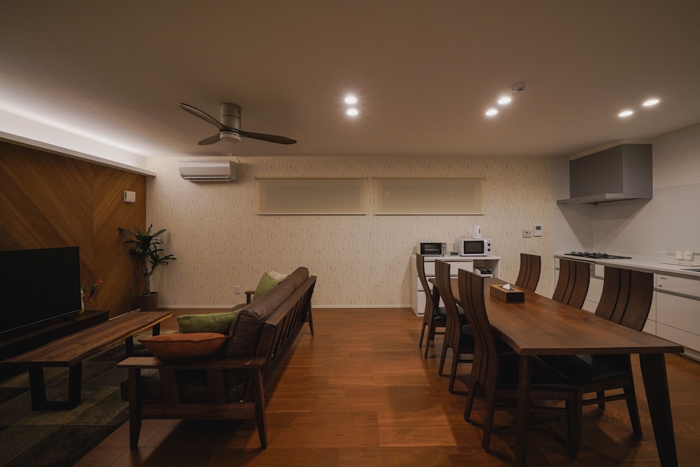 フォレスト リビング エリア0 | Villa Colors A