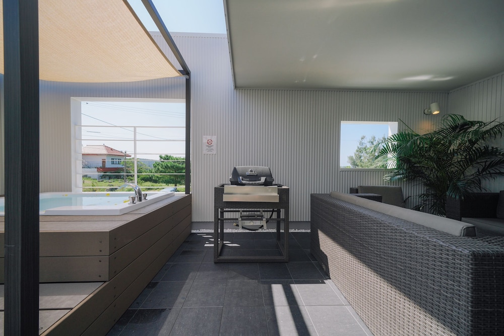 フォレスト テラス / パティオ0 | Villa Colors A