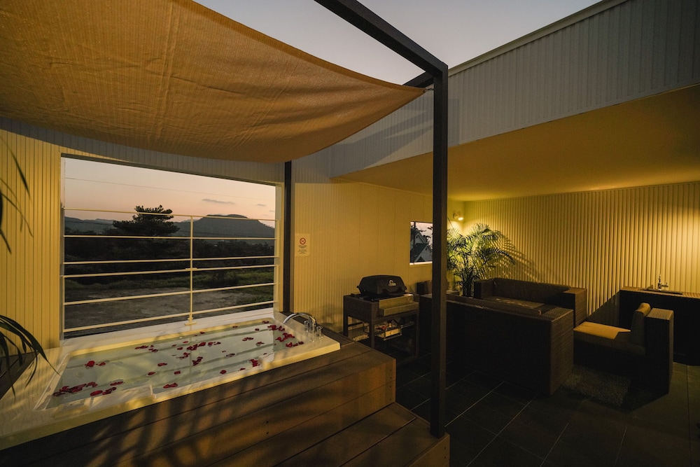 フォレスト テラス / パティオ7 | Villa Colors A