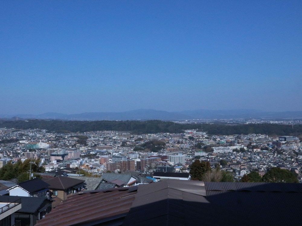 2階 部屋おまかせ トイレ付 シティ ビュー0 | 観光旅館やまと