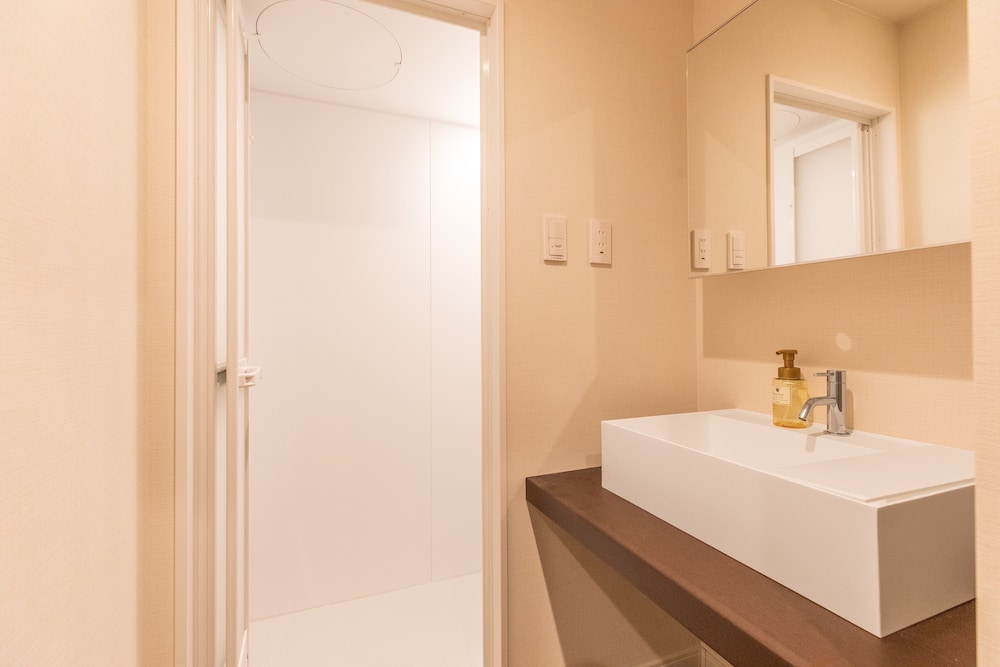 スーペリア ルーム バスルーム7 | ラパン ミハマ レジデンスホテル