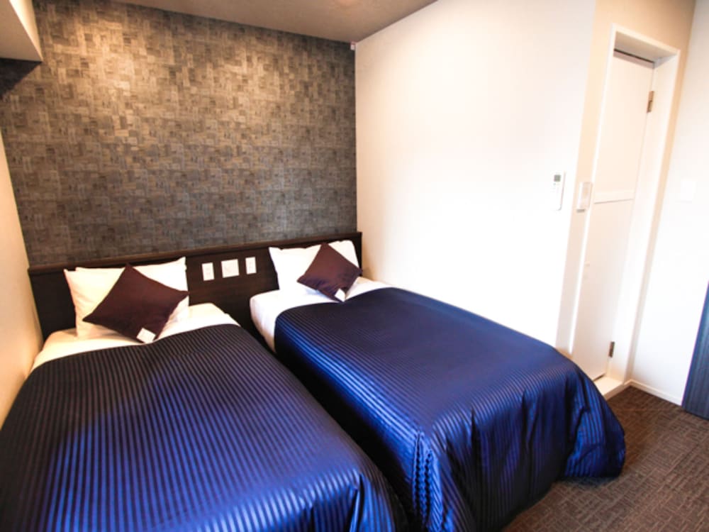 ツインルーム 喫煙可 客室1 | ホテルリブマックス大阪本町