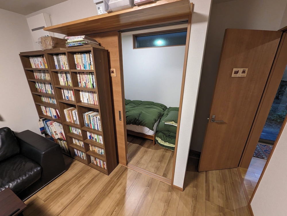 デラックス シングルルーム 客室2 | ゲストハウス きーず