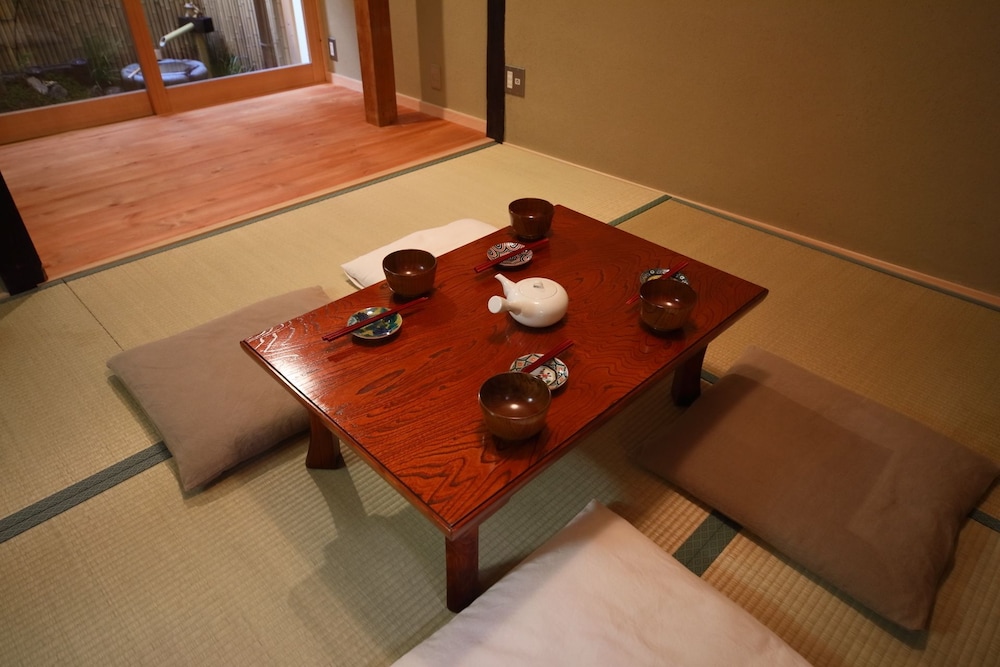 一棟貸し 客室10 | 京町家 祇園 宮川邸