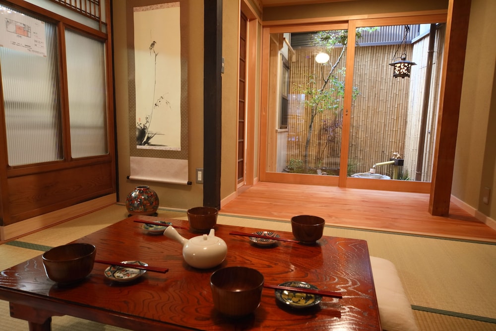 一棟貸し 客室8 | 京町家 祇園 宮川邸