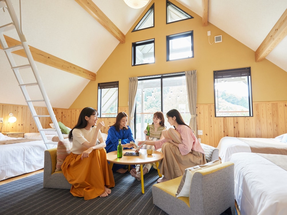 [ヴィラ] 2階建てロフトハンモック付 (トイレ, ジャグジー付) 禁煙 客室4 | グランエレメント