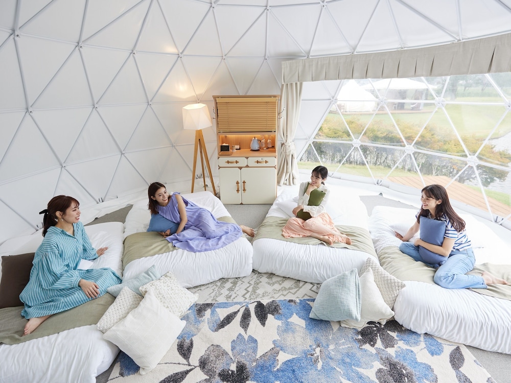 [ホワイトドーム] プラネタリウム気分 (トイレシャワーなし) 禁煙 客室6 | グランエレメント