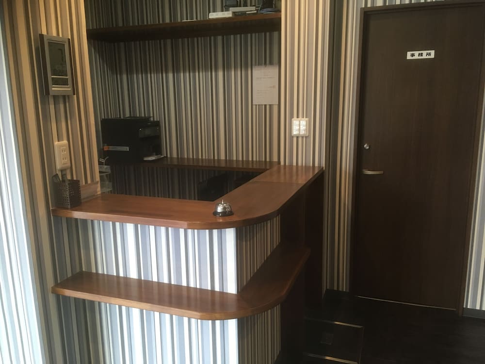 フロント1 | ビジネスホテルあかやね フロント1 | ビジネスホテルあかやね